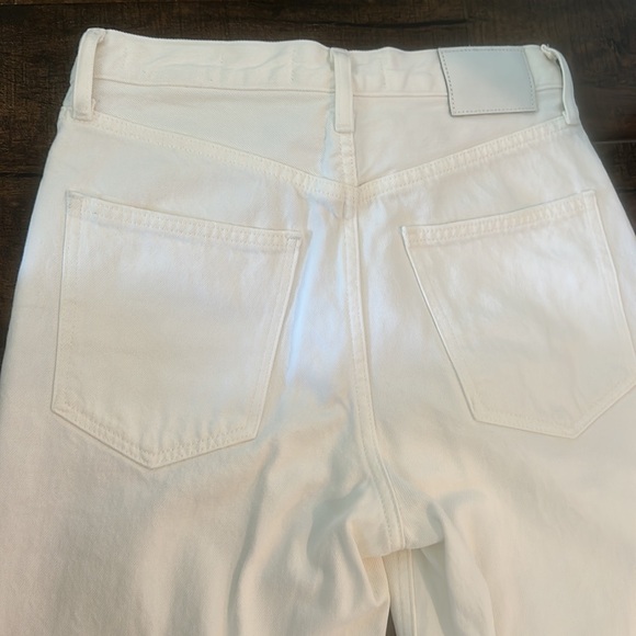 Denim forum white jeans. The Jodi high rise loose: size 26, 29L - Picture 3 of 7